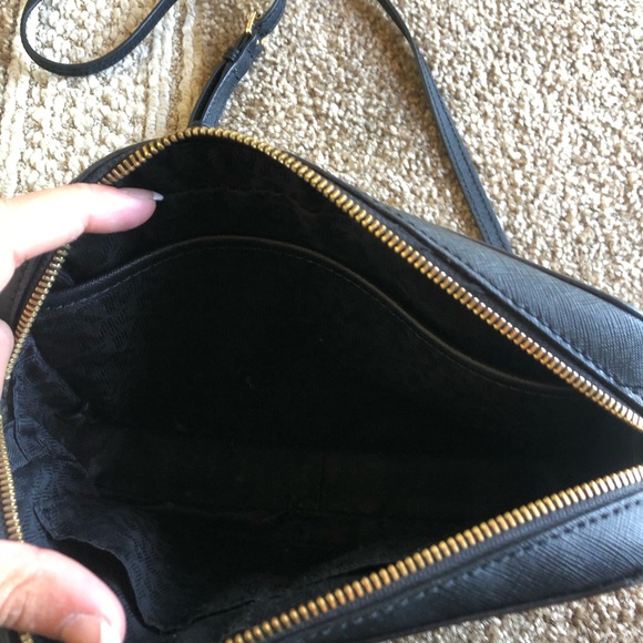 MK crossbody bag - Picture 3 of 4